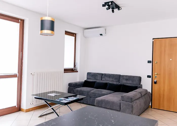 Casa Oslo アパート グラッソッビオ